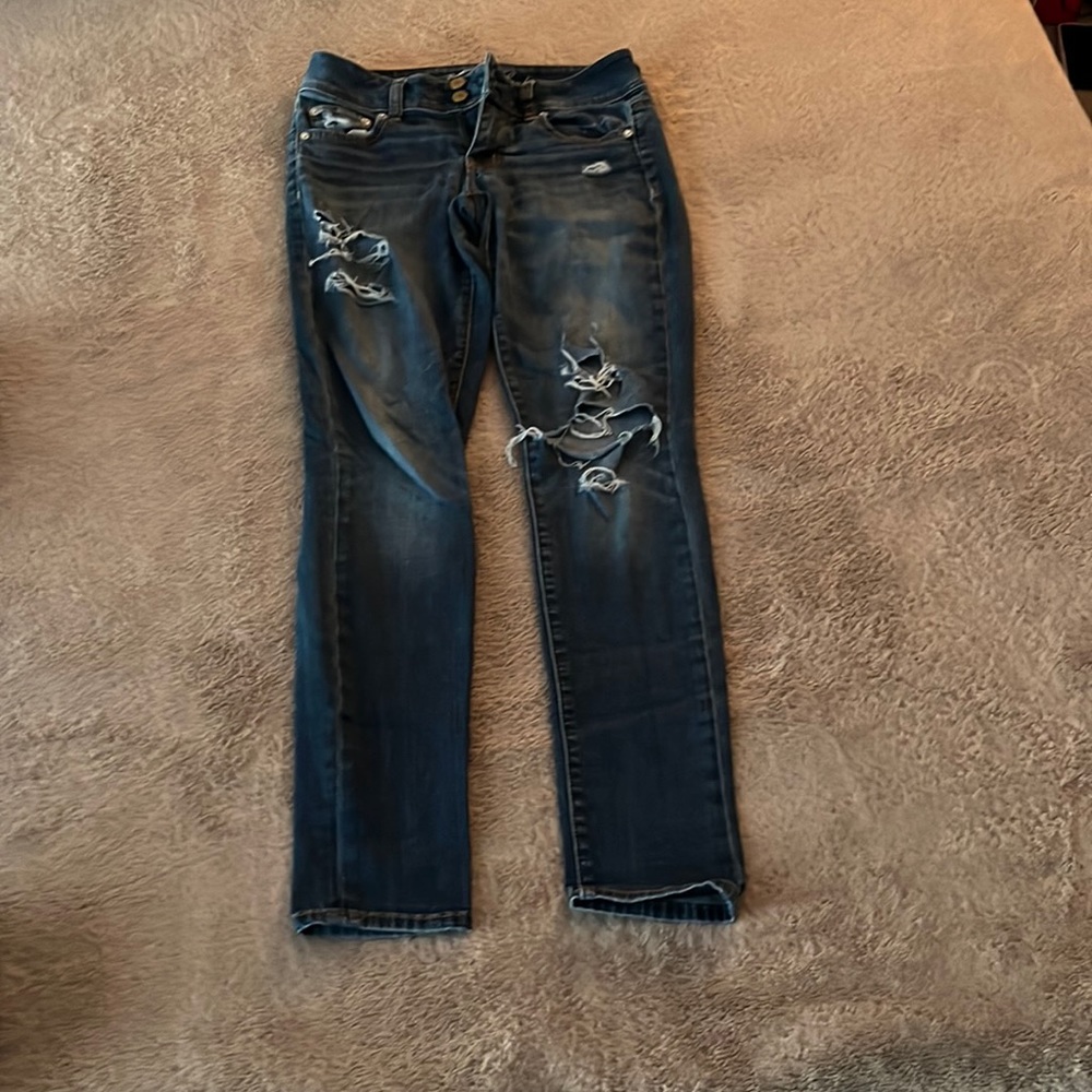 Distressed AEO Jeans